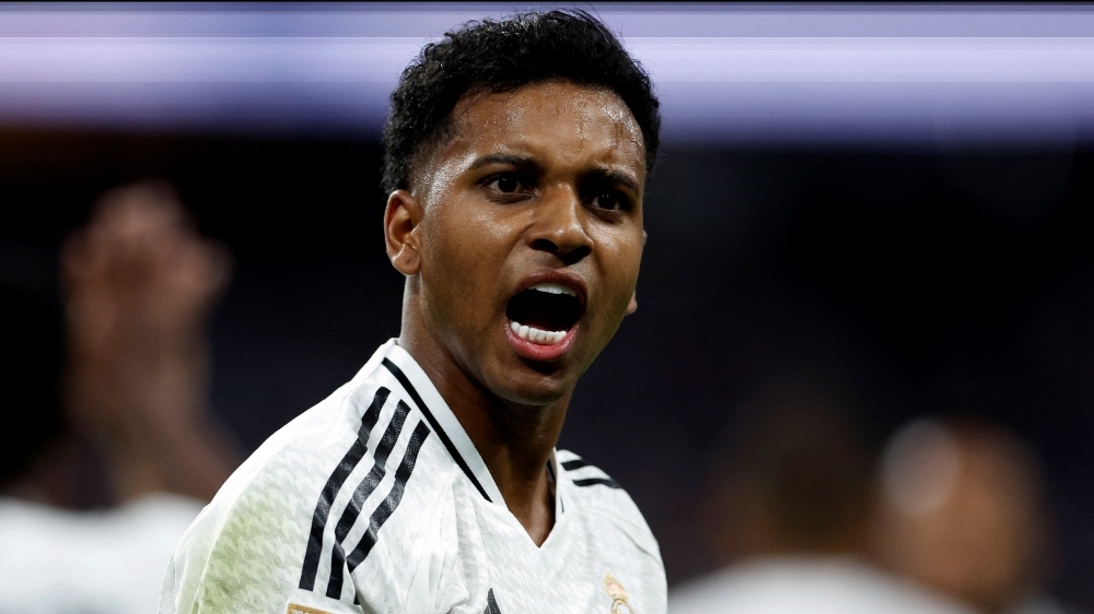 Rodrygo giúp Real Madrid vượt lên dẫn 2-1 (Ảnh: Reuters).