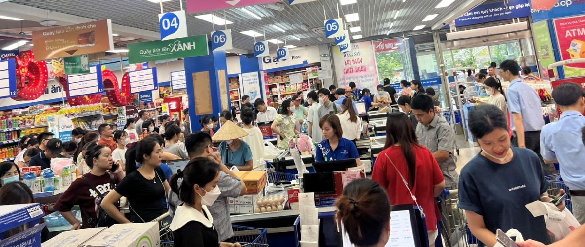 Sức mua và lượt khách ở nhiều siêu thị Co.opmart ở các tỉnh, thành miền Bắc tăng 50% so với ngày thường
(Ảnh: Saigon Co.op cung cấp)