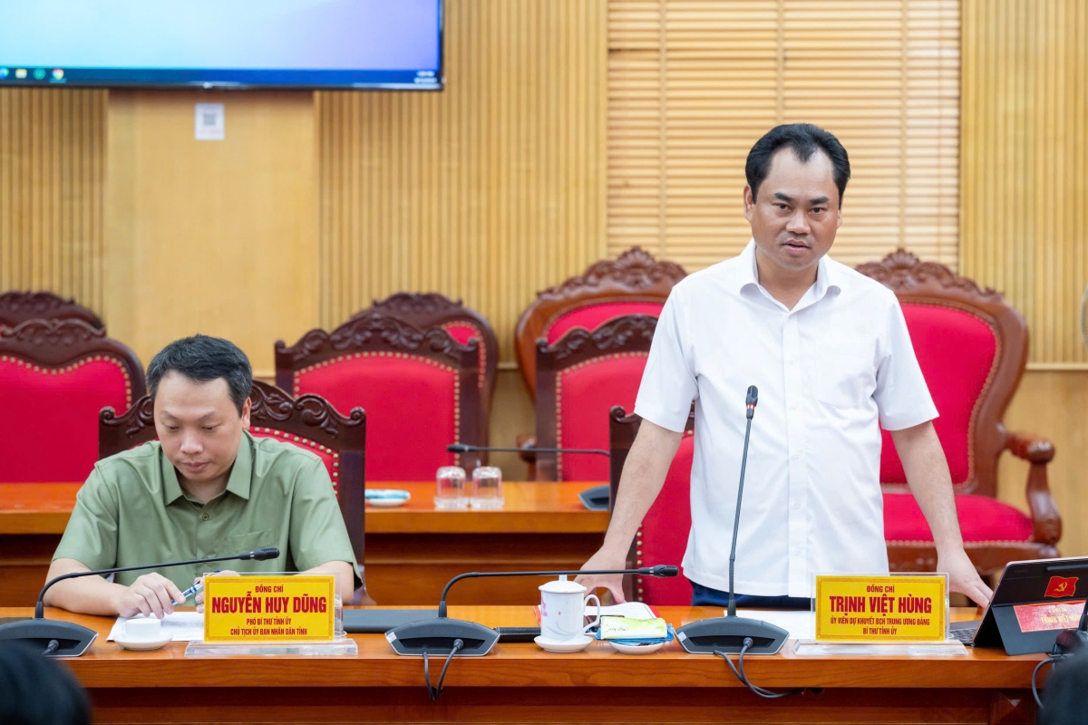 Bí thư Tỉnh ủy tỉnh Thái Nguyên Trịnh Việt Hùng phát biểu tại buổi làm việc 