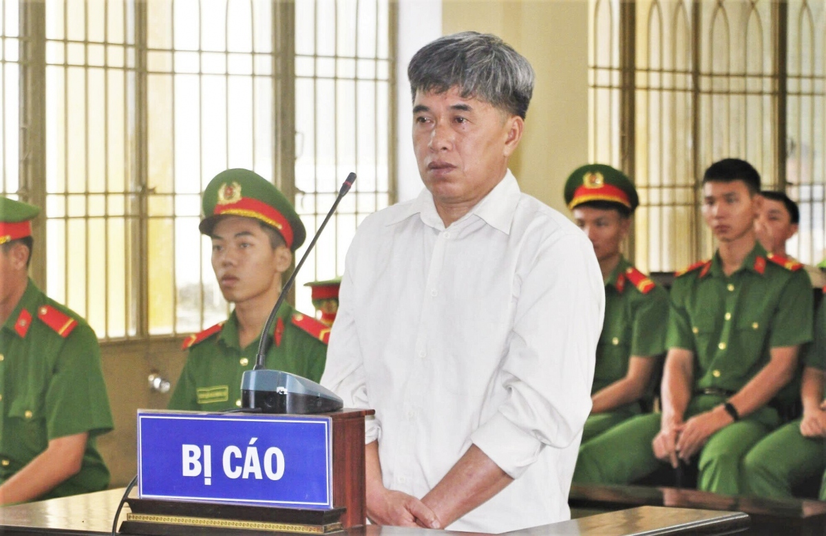 Bị cáo Lê Sen tại phiên toà