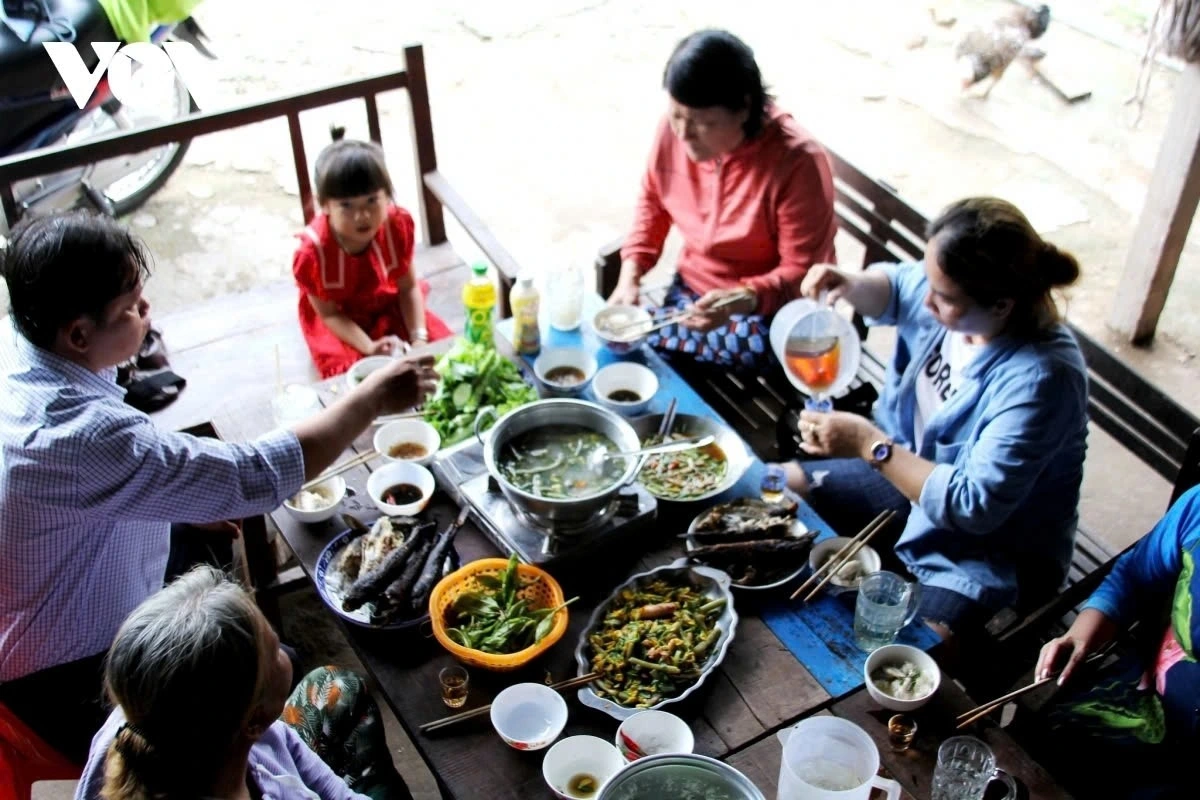 Visitors can savor rustic dishes made primarily from locally caught ingredients.