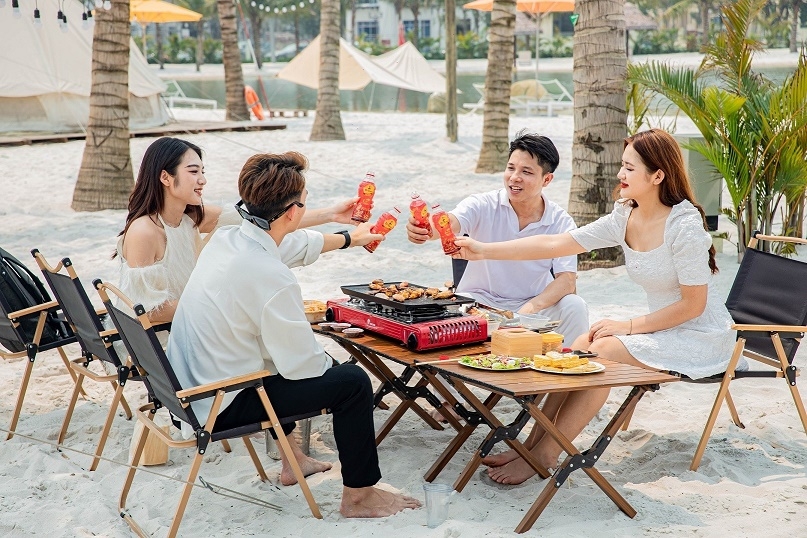 Với nhiều người trẻ, thưởng thức các món ăn cay nóng đặc trưng của mỗi vùng miền khi đi du lịch là điều không thể bỏ qua dẫn đến tình trạng nóng trong người.