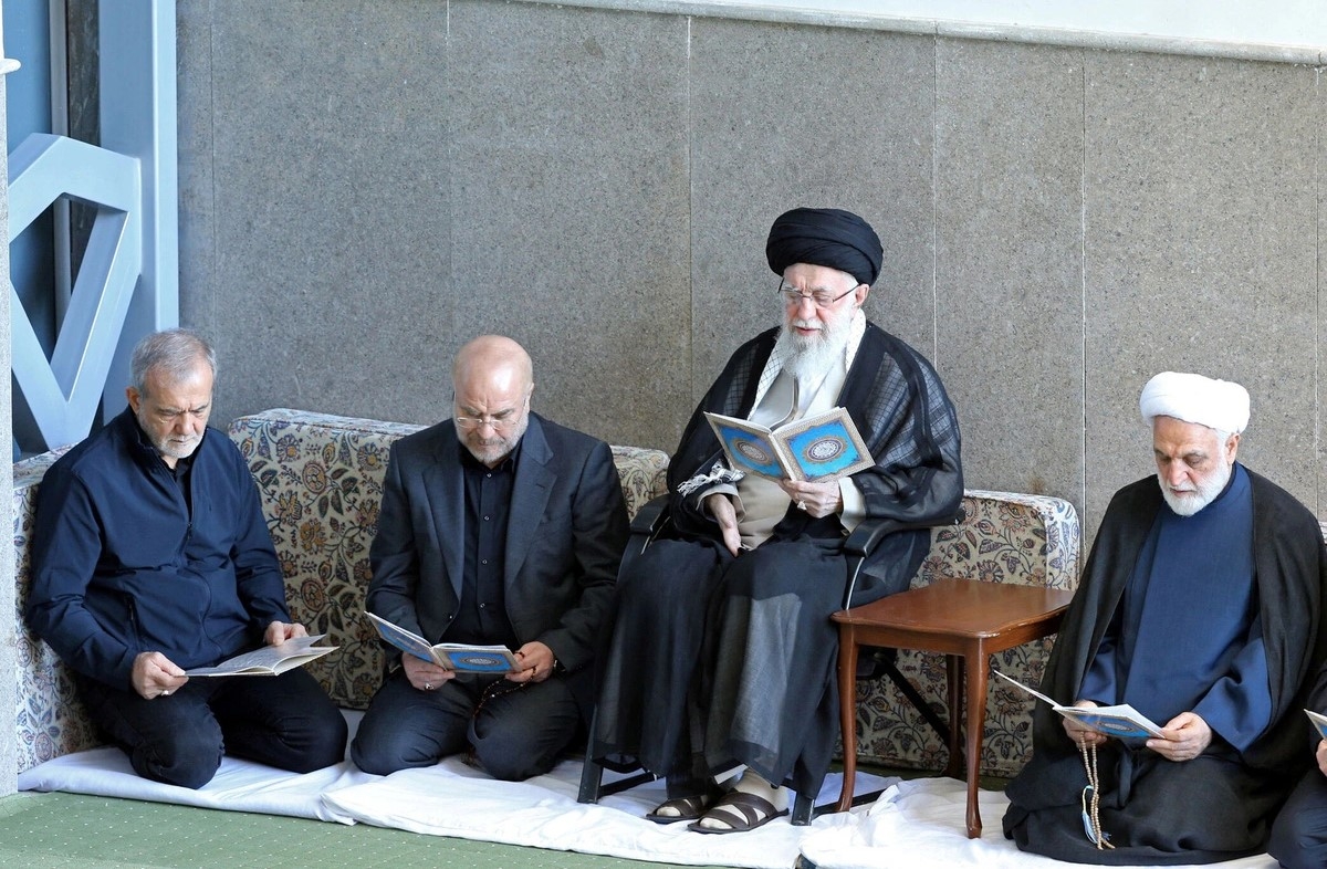 Lãnh tụ tối cao Iran Ali Khamenei tại lễ tưởng niệm cố lãnh đạo Hezbollah Hassan Nasrallah tại Tehran, Iran, ngày 4/10 (Ảnh: REUTERS)