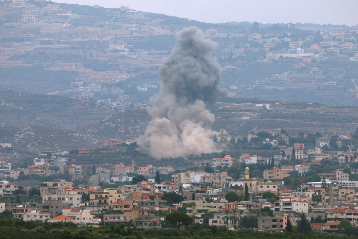 Giao tranh giữa Israel và lực lượng Hezbollah ở Lebanon. Ảnh: Reuters