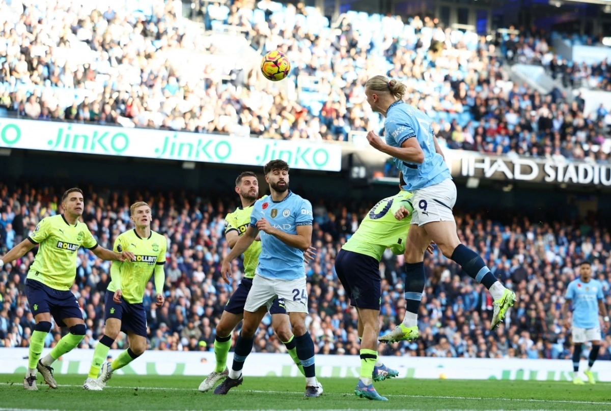 Haaland chưa thể có bàn thắng thứ hai vào lưới Southampton (Ảnh: Reuters)