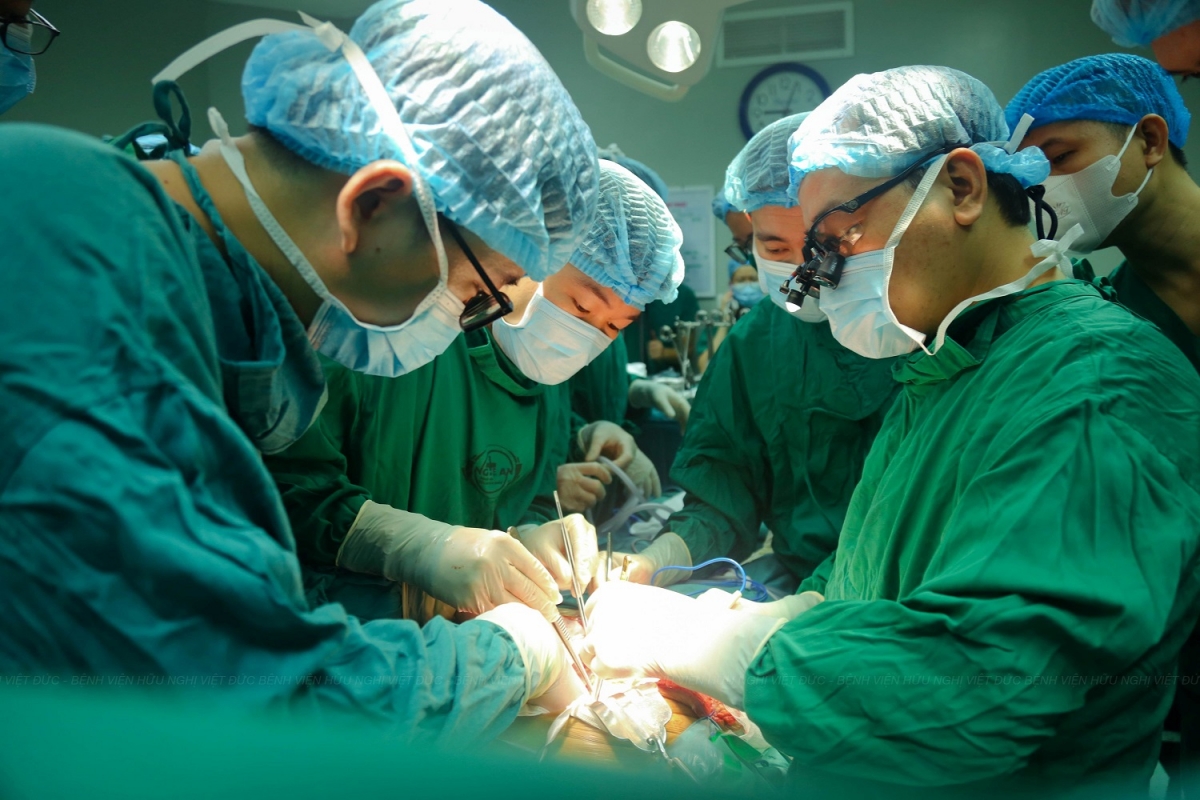 Phẫu thuật lấy tạng tại BV Hữu Nghị Đa khoa Nghệ An (Ảnh BVCC)