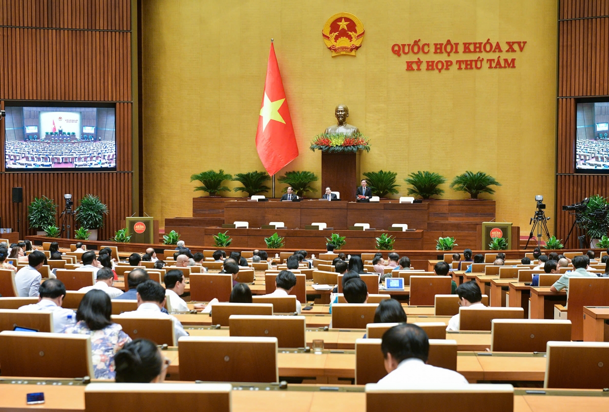 Quốc hội nghe tờ trình, báo cáo thẩm tra về đề án thành lập Thành phố Huế trực thuộc Trung ương. Ảnh: Quốc hội
