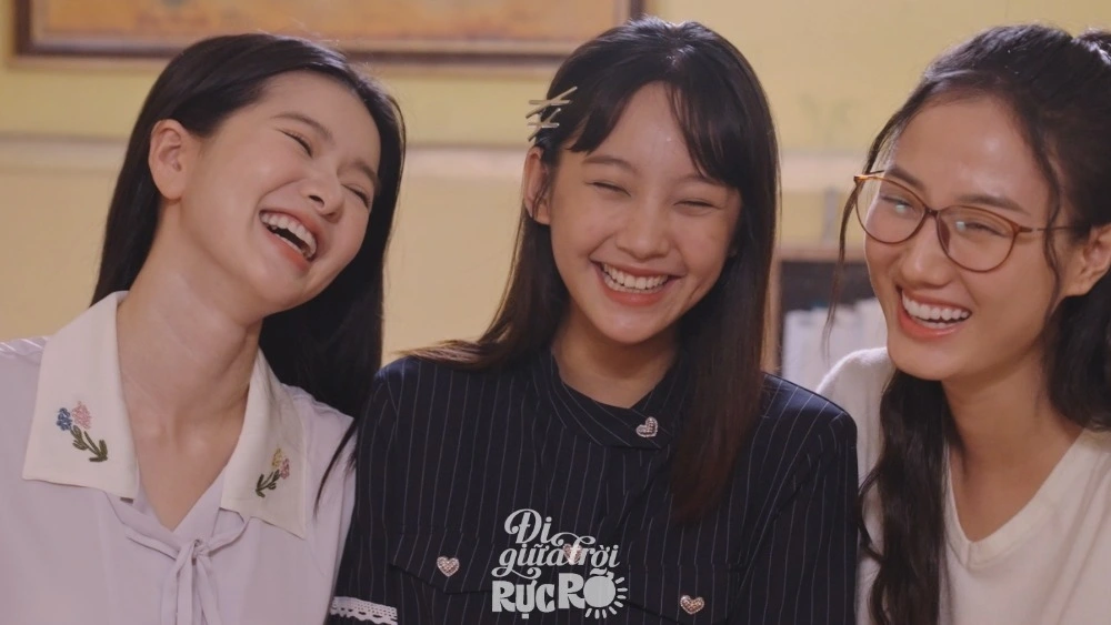 Ảnh: Fanpage Đi giữa trời rực rỡ