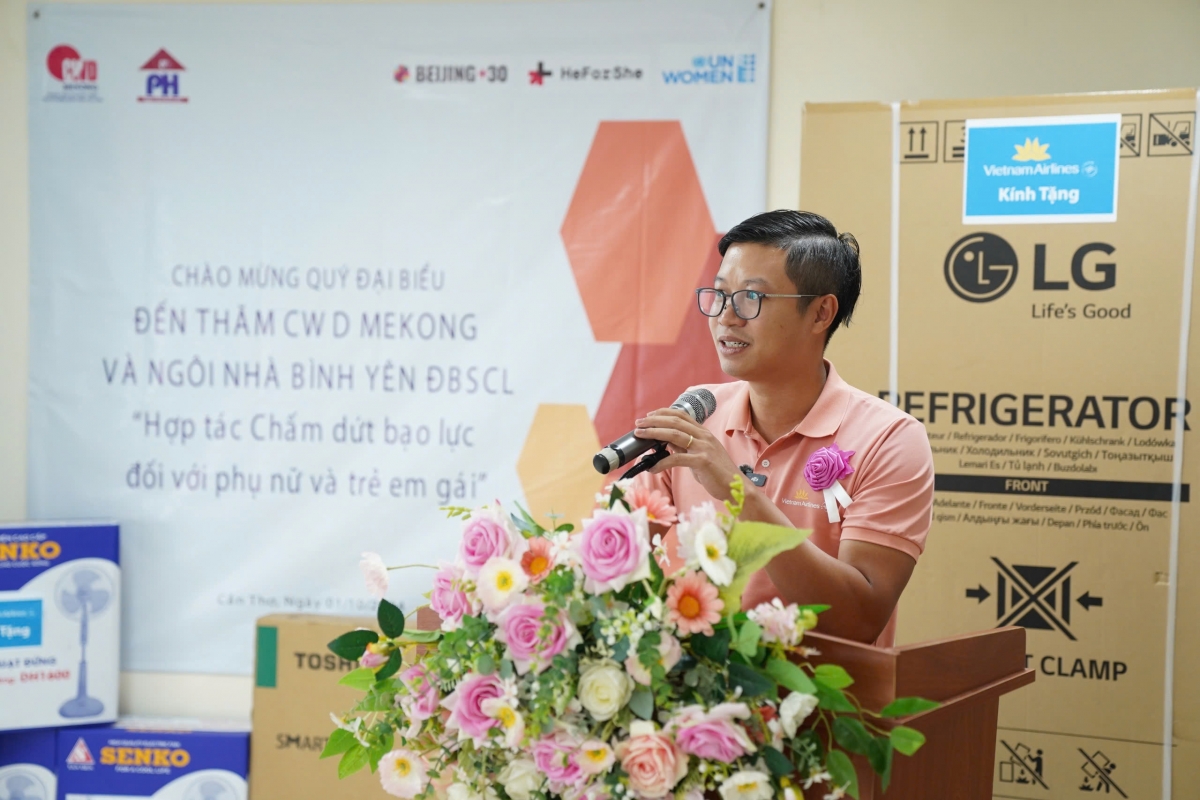 Ông Đỗ Đông Hưng - đại diện Vietnam Airlines cho biết đây không chỉ là hành động chia sẻ, mà còn là lời khẳng định về sự quan tâm của cộng đồng đối với những người yếu thế, thể hiện tinh thần của chiến dị