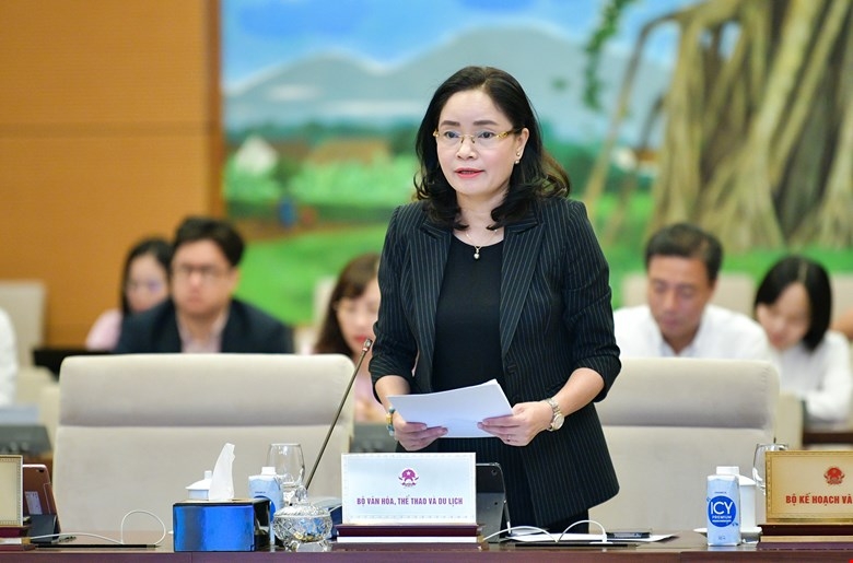 Thứ trưởng Bộ VH-TT-DL Trịnh Thị Thủy