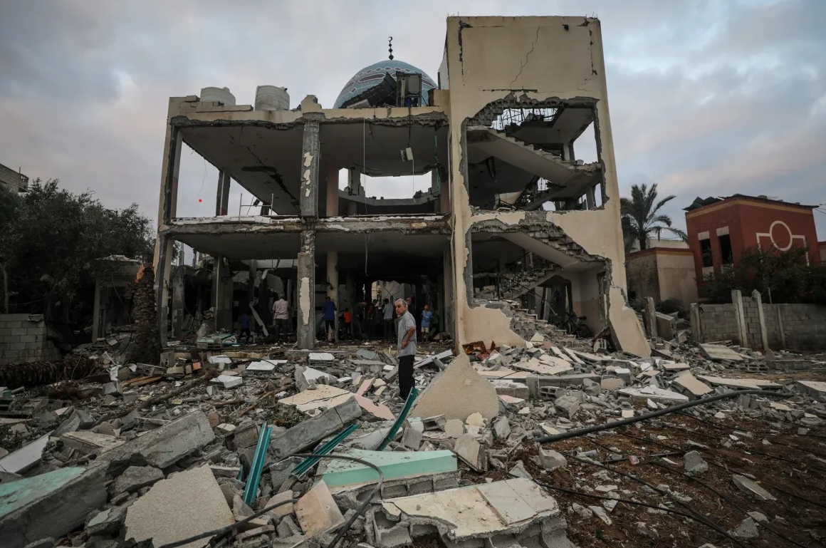 Cảnh đổ nát ở Gaza sau hơn 1 năm giao tranh giữa Israel-Hamas. Ảnh: Al Jazeera