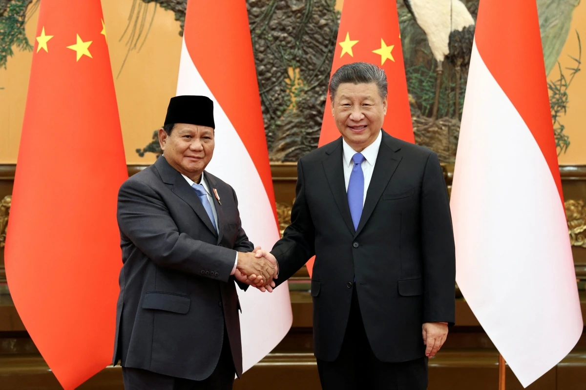 Tổng thống Indonesia Prabowo Subianto và Chủ tịch Trung Quốc Tập Cận Bình tại Bắc Kinh. Ảnh: Reuters