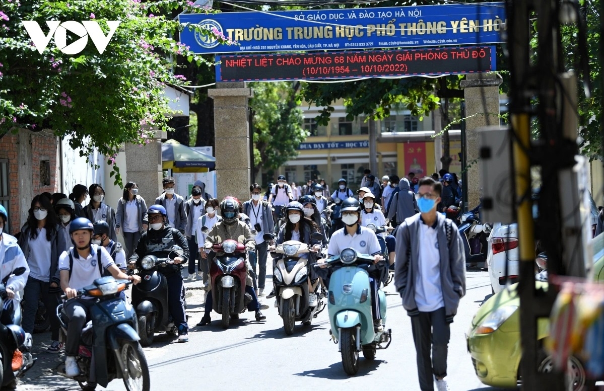 Việc giao xe cho người không đủ điều kiện điều khiển là một vấn đề nhức nhối và đòi hỏi sự vào cuộc quyết liệt của lực lượng cảnh sát giao thông.