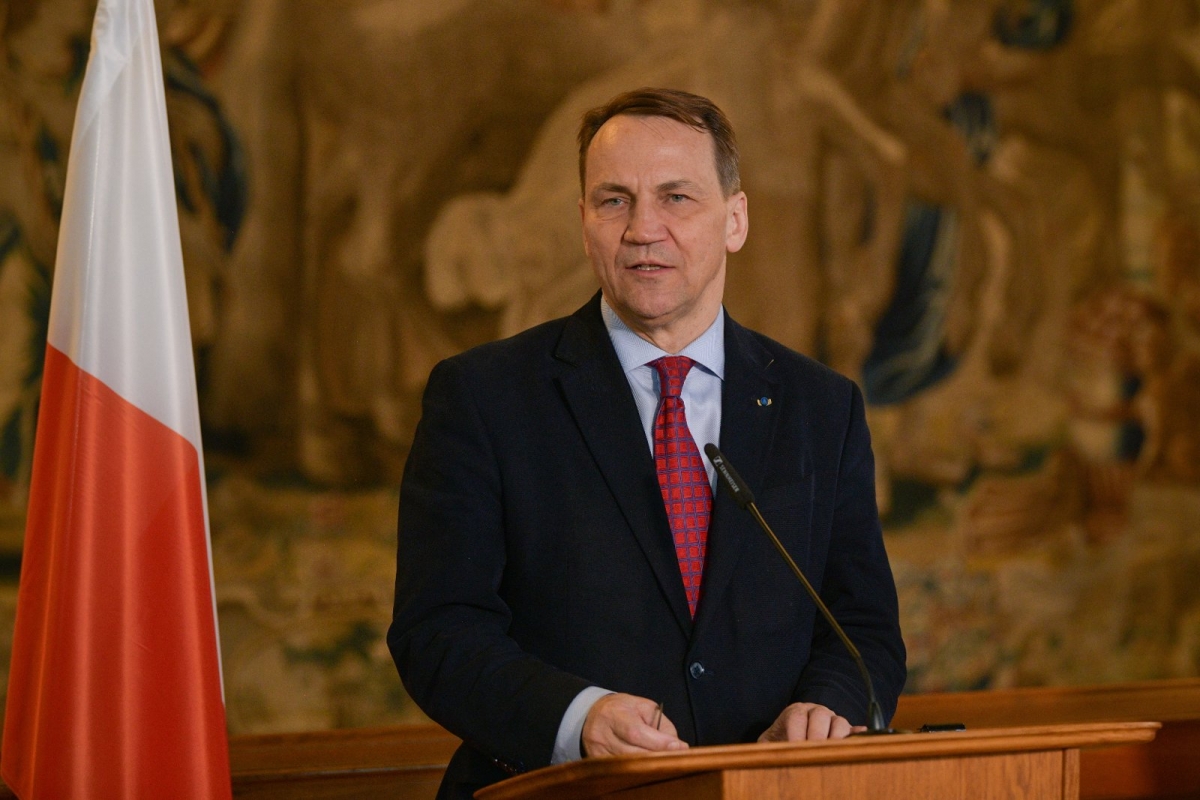 Bộ trưởng Ngoại giao Radosław Sikorski (Ảnh: mzv)