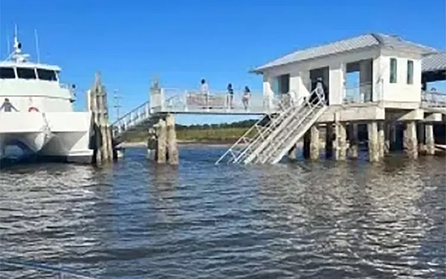 Hình ảnh về chiếc cầu tàu bị sập ở bang Georgia, Mỹ. Nguồn: New York Post.