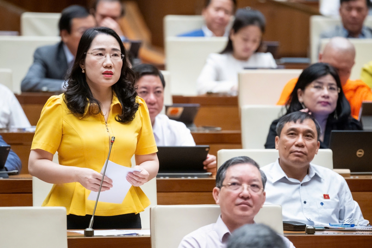 Đại biểu Nguyễn Thị Thuỷ (Đoàn ĐBQH tỉnh Bắc Kạn), Phó chủ nhiệm Ủy ban Tư pháp