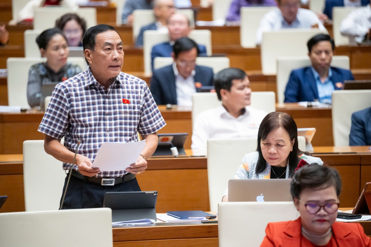 Đại biểu Phạm Văn Hoà (Đoàn ĐBQH tỉnh Đồng Tháp)