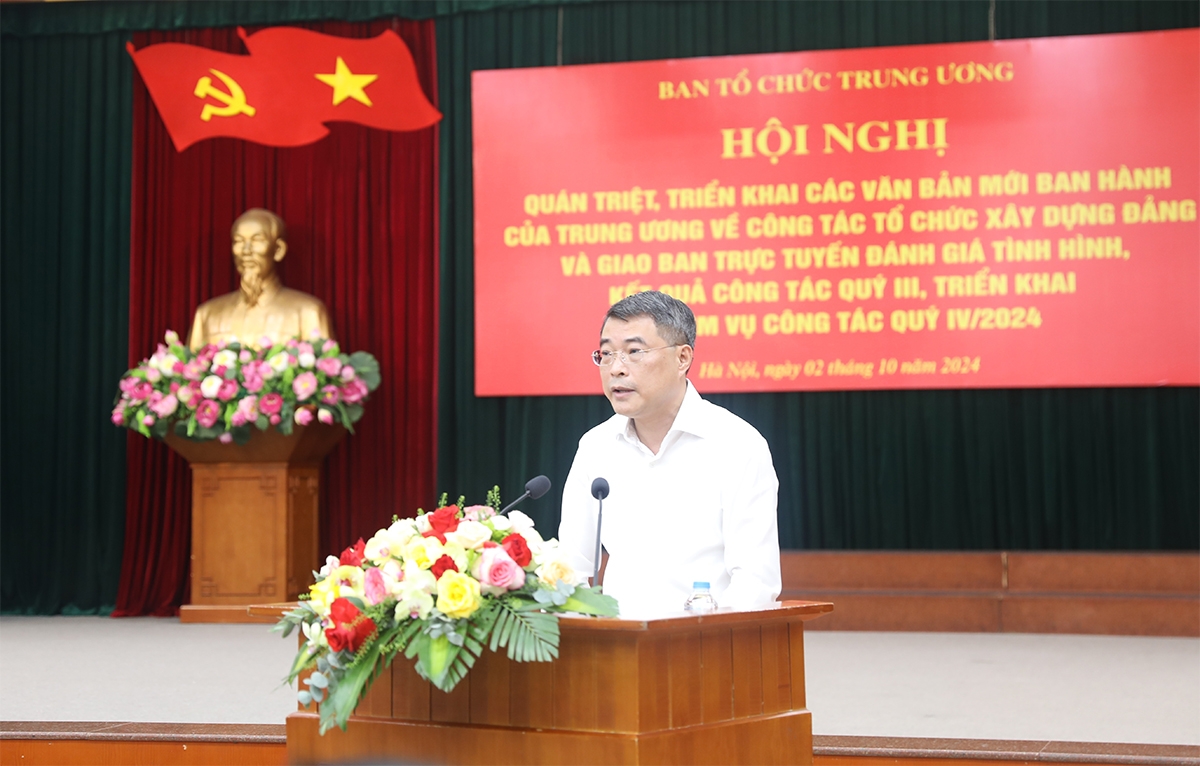 Trưởng Ban Tổ chức Trung ương Lê Minh Hưng phát biểu ý kiến chỉ đạo tại Hội nghị.