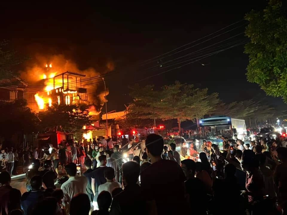 Toàn cảnh vụ cháy
