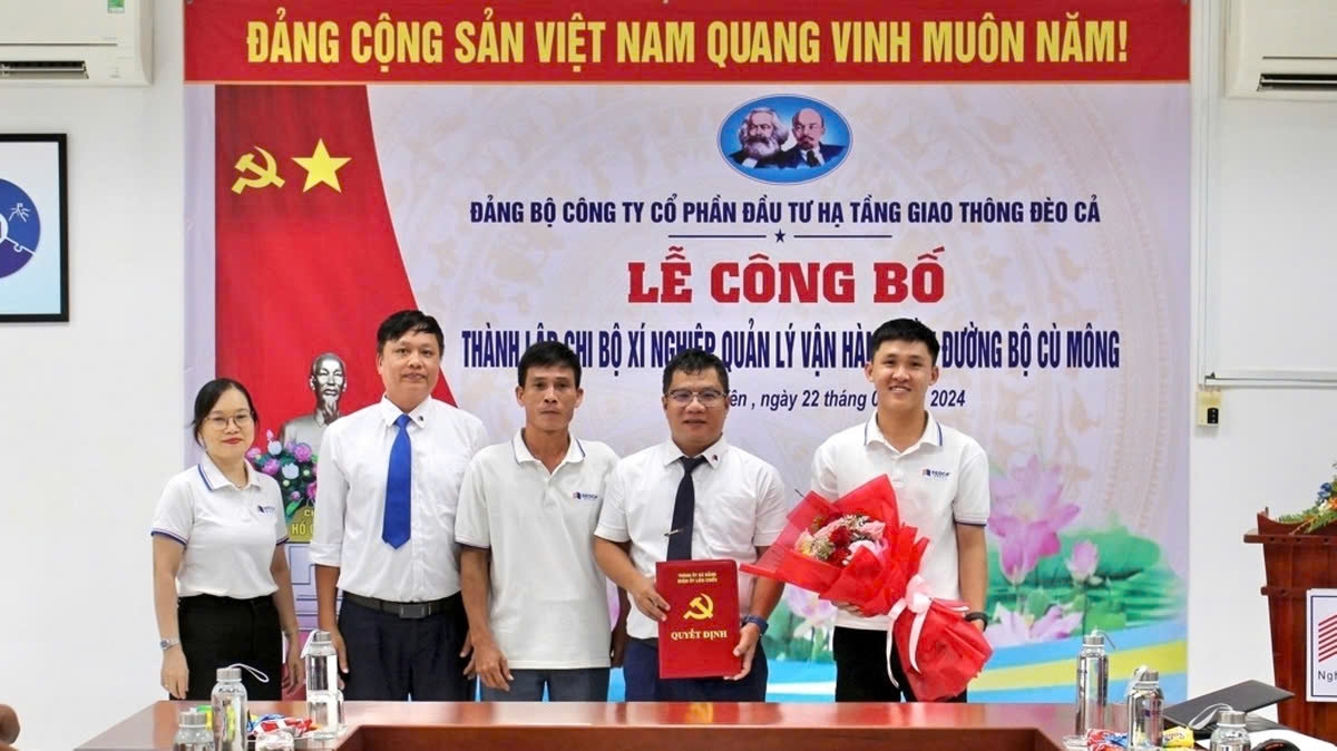 Chỉ khi có sự lãnh đạo tập trung, thống nhất về công tác Đảng, mới giải quyết được các thách thức.