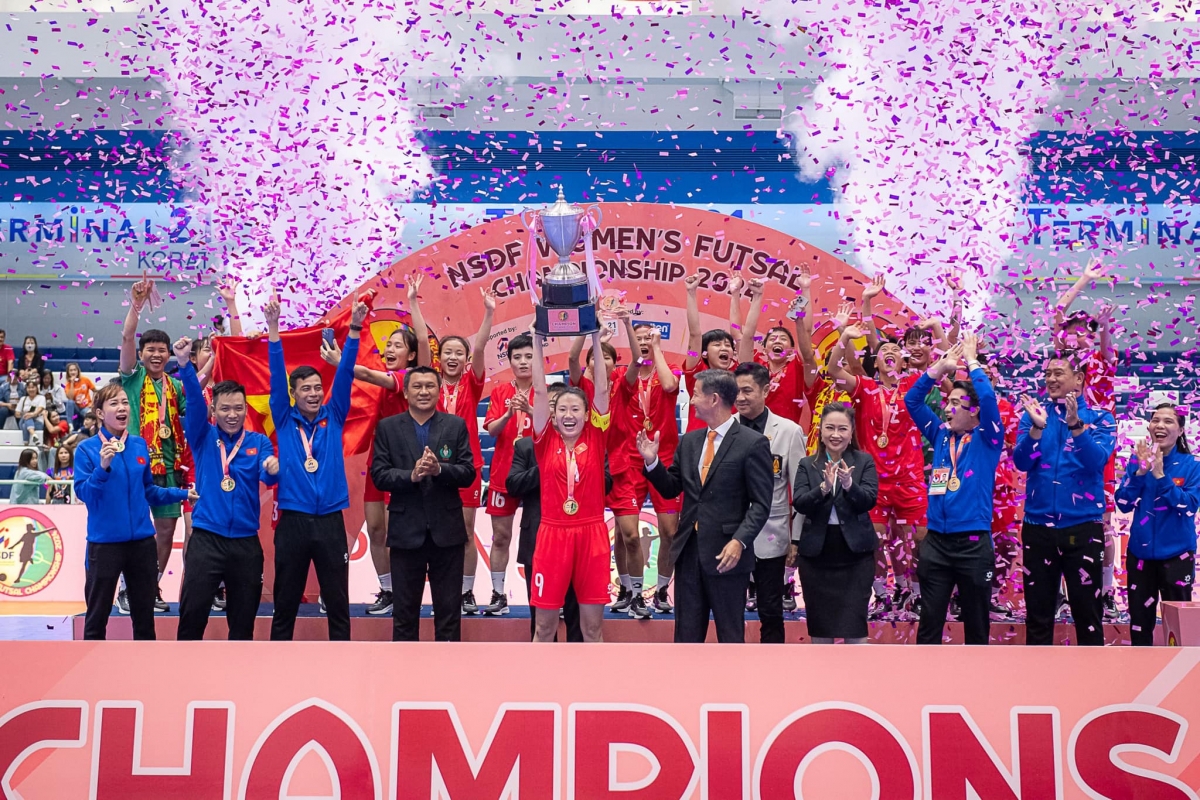 Chức vô địch giải giao hữu tại Thái Lan giúp ĐT Futsal nữ Việt Nam vươn lên hạng 11 thế giới. (Ảnh: FAT). 