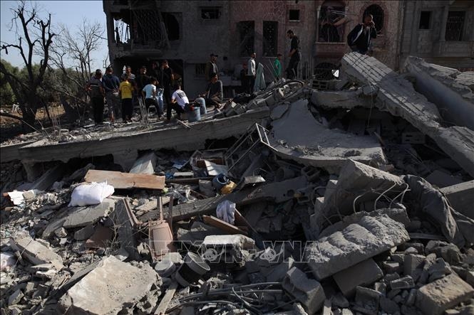 Cảnh đổ nát sau cuộc không kích của Israel xuống Dải Gaza ngày 31/3/2024. Ảnh: TTXVN