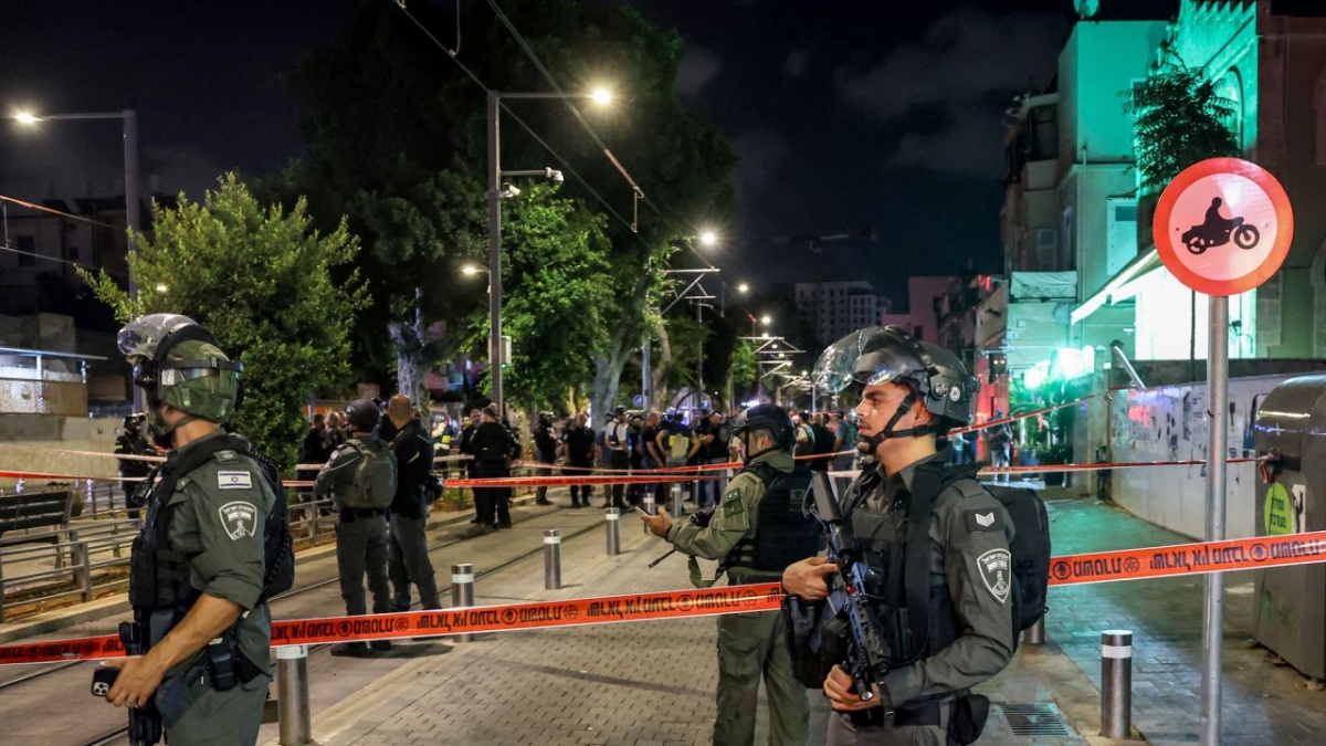 Cảnh sát Israel tại hiện trường vụ tấn công ở Jaffa, phía Nam Tel Aviv. Ảnh: Getty