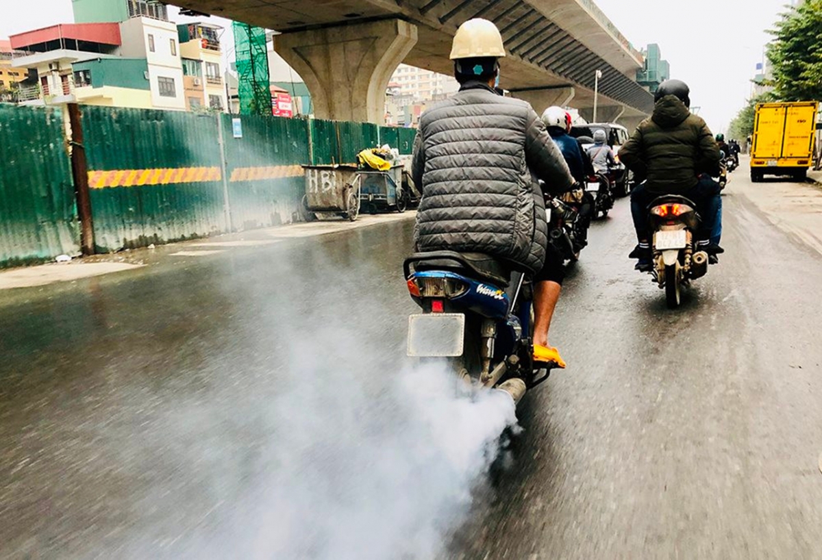 Dự kiến, từ năm tới, các phương tiện giao thông gây ô nhiễm sẽ bị hạn chế tại khu vực đông dân cư theo mô hình vùng phát thải thấp (LEZ) mà Hà Nội triển khai thí điểm.