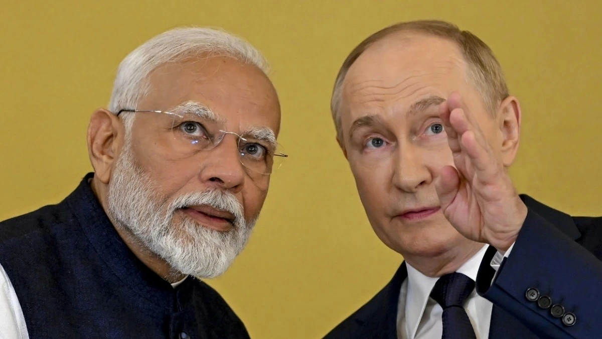 Tổng thống Nga Vladimir Putin (phải) và Thủ tướng Ấn Độ Narendra Modi (trái) Ảnh: Getty Images