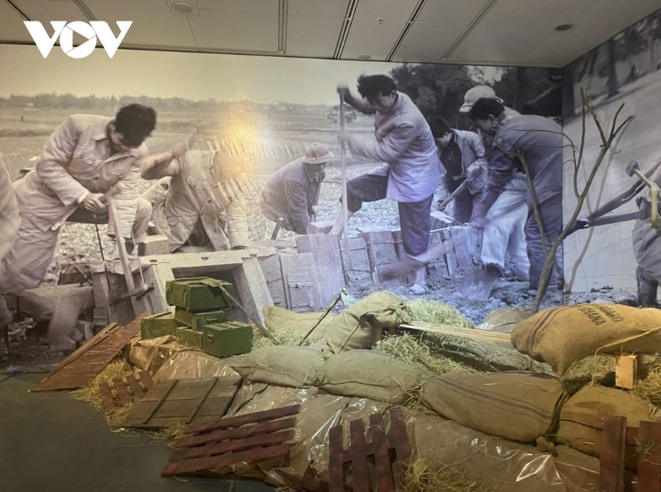 An exhibition on the economic, cultural, and social achievements of the capital city after 70 years of construction and development opens on October 4 at the Hanoi Museum.