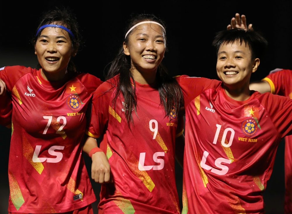 Tiền đạo Huỳnh Như đang bị chấn thương nhẹ và bỏ ngỏ khả năng ra sân trong trận đấu CLB nữ TP.HCM gặp Odisha ở Cúp C1 nữ châu Á 2024/2025.  (Ảnh: VFF). 