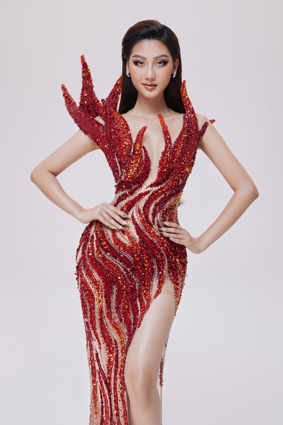 Hiện tại, Hoa hậu Quế Anh đang tích cực tập luyện và chuẩn bị cho những màn trình diễn trong đêm cuối cùng của hành trình chinh chiến quốc tế.  