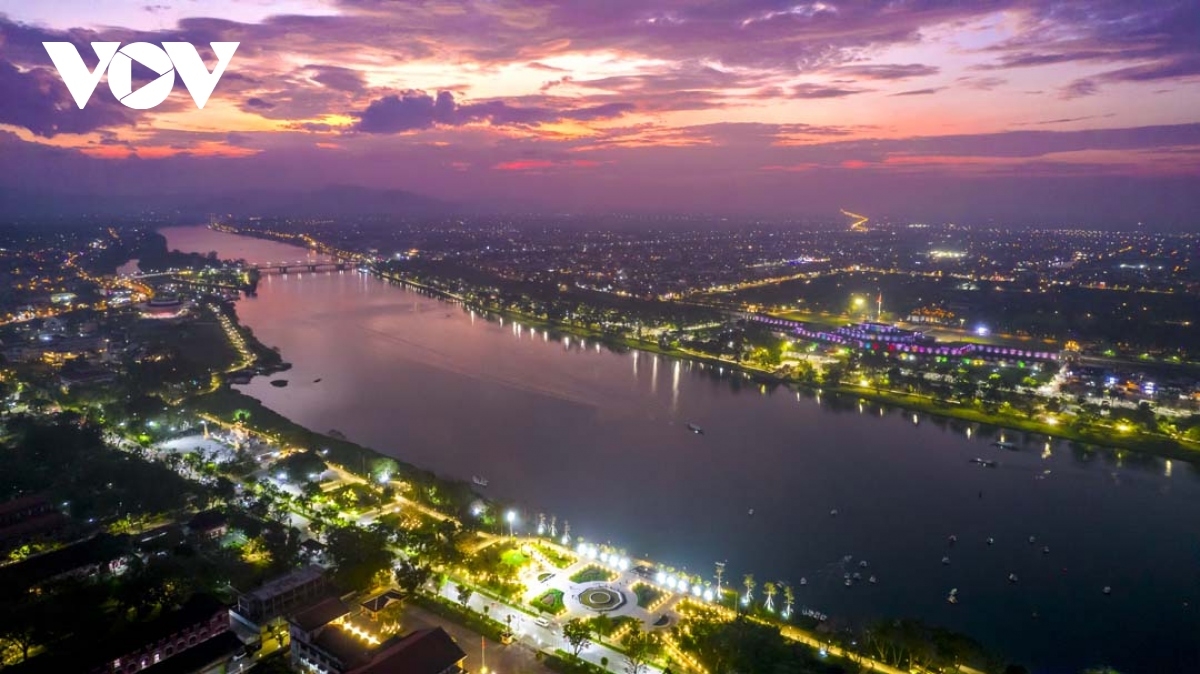 Toàn cảnh thành phố Huế về đêm