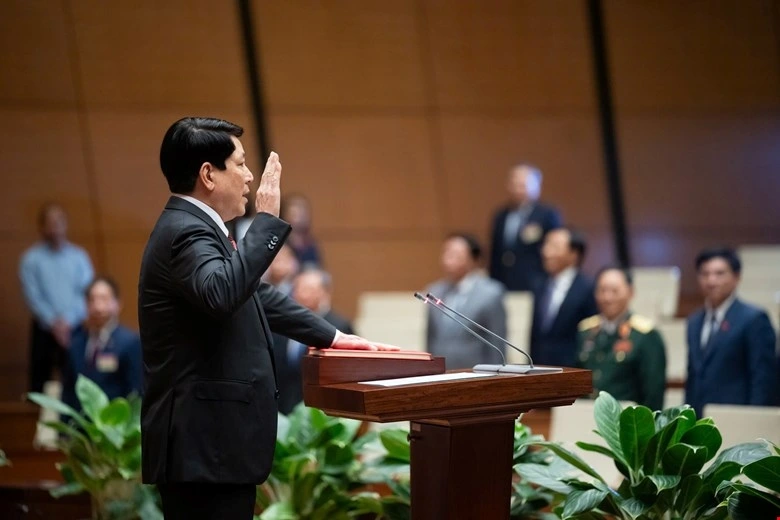 Chủ tịch nước Lương Cường tuyên thệ sau khi được Quốc hội bầu giữ chức vụ