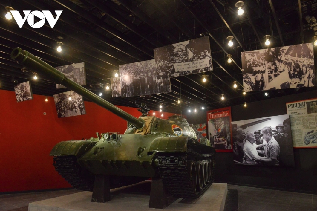 The T-54B tank is famous for its involvement in the liberation of Hue and Da Nang and for crashing through the side gate of the Independence Palace on April 30, 1975. In 2012, the tank was recognised by the Government as a national treasure.
