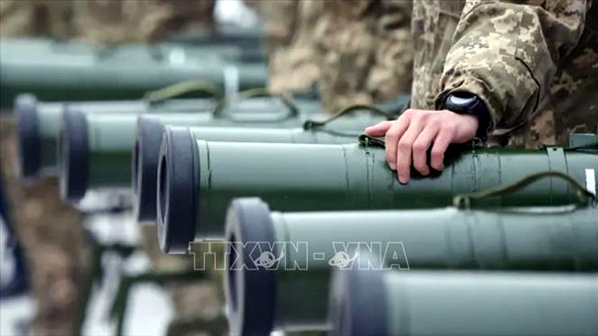 Quân nhân Ukraine tại lễ chuyển giao các thiết bị quân sự và vũ khí hạng nặng tại Kiev - Ảnh tư liệu: TTXVN