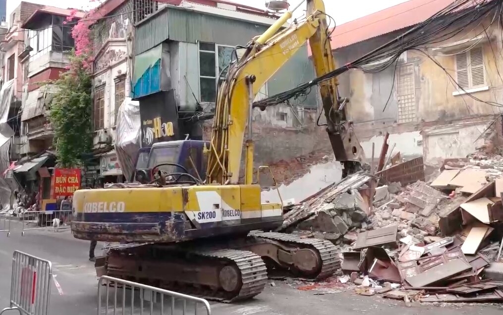 Dự án cải tạo, mở rộng đường Nguyễn Tuân, 11 tổ chức và 160 cá nhân trên đường Nguyễn Tuân đã bàn giao mặt bằng