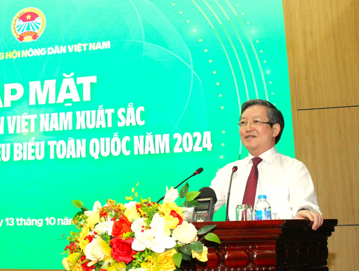 Ông Lương Quốc Đoàn - Chủ tịch Trung ương Hội nông dân Việt Nam - mong muốn các nông dân xuất sắc tiếp tục phát huy vai trò dẫn dắt các hội viên nông dân.