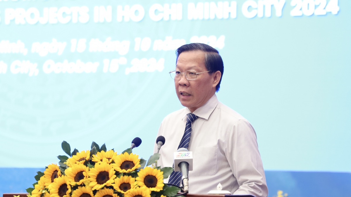 Ông Phan Văn Mãi, Chủ tịch UBND TP.HCM