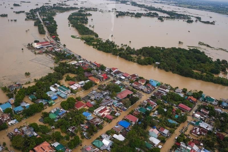 Nhiều khu vực Philippines bị lụt lội do tác động của bão. Nguồn: KT