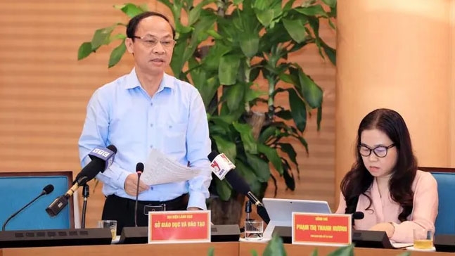 Phó Giám đốc Sở Giáo dục và Đào tạo Hà Nội Nguyễn Quang Tuấn thông tin tại họp báo.
