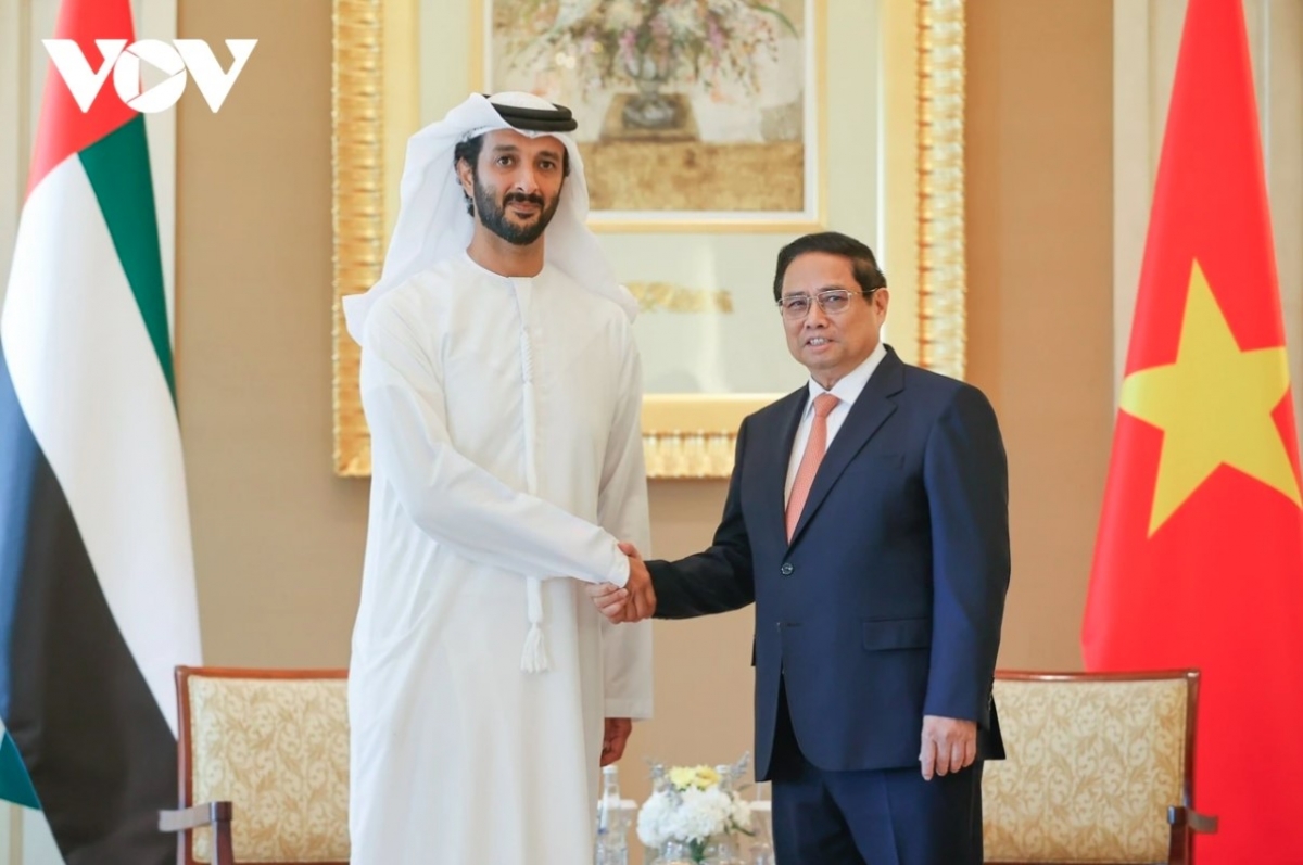 At a meeting held with UAE Minister of Economy Abdulla Bin Touq Al Marri on the morning of October 28, the Vietnamese leader suggests that both sides realise bilateral agreements, especially the to-be-signed Comprehensive Economic Partnership Agreement (CEPA) which seeks to reach the goal of US$10 billion in two-way trade at an early date.