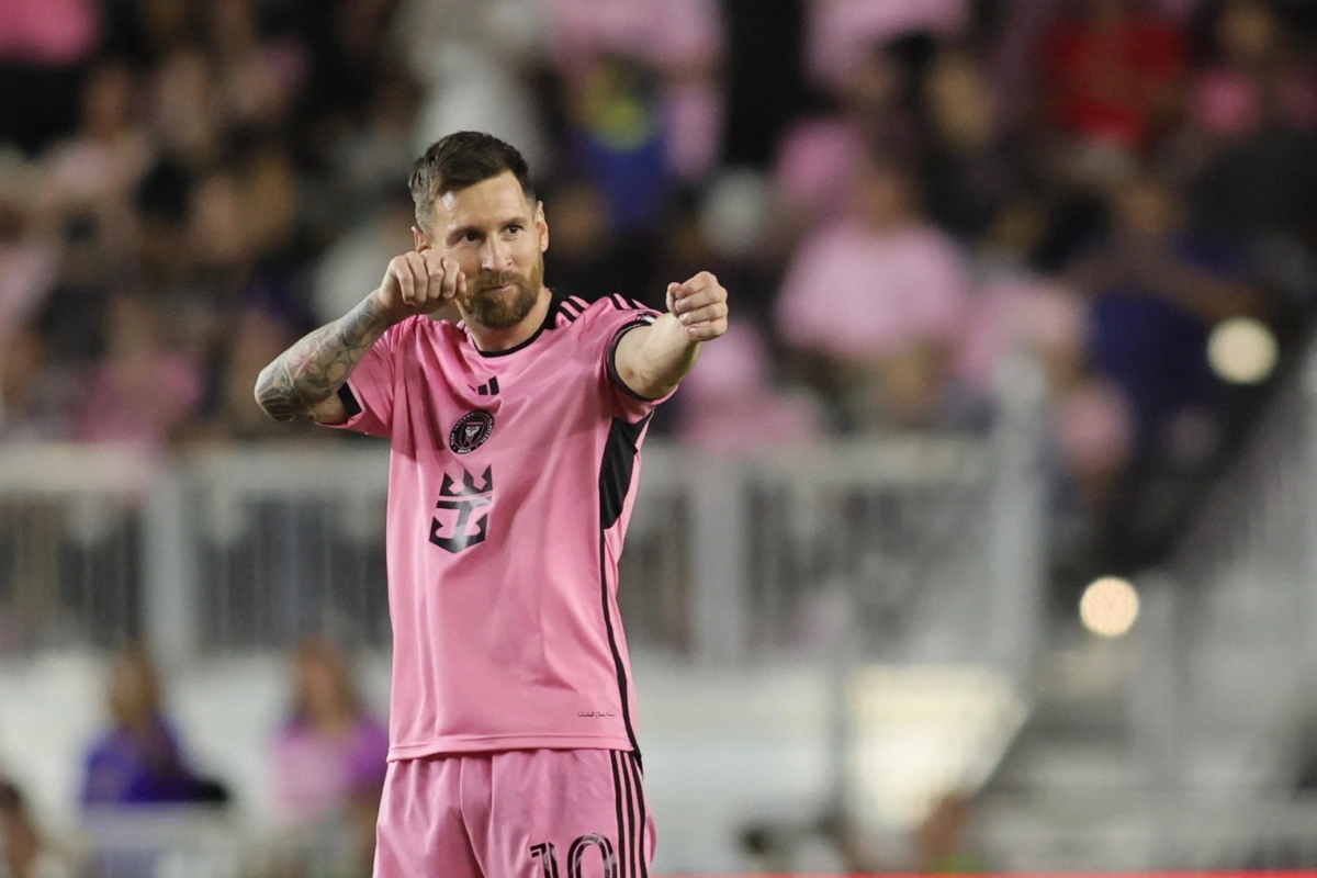 Messi ghi hat-trick thứ 2 trong 4 ngày. (Ảnh: Reuters). 