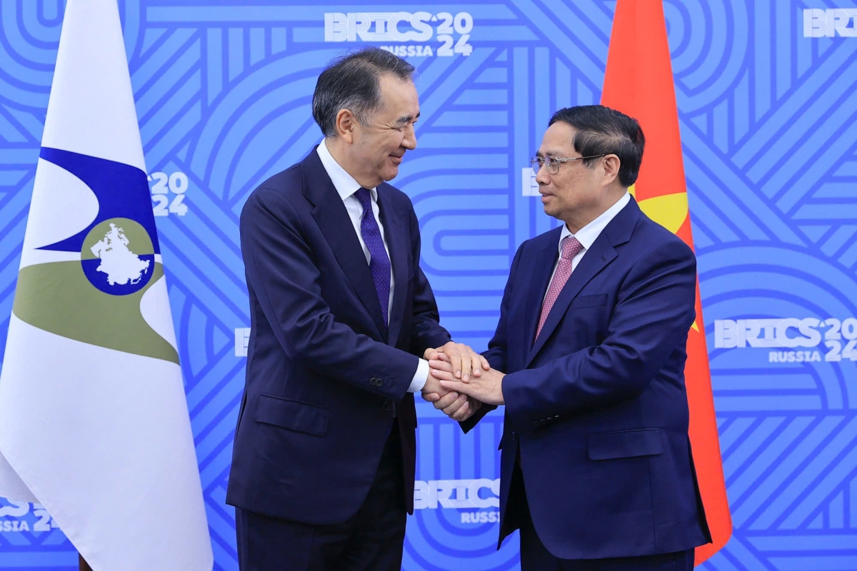 Thủ tướng Chính phủ Phạm Minh Chính tiếp Chủ tịch Hội đồng Kinh tế Á – Âu (EAEU), ông Bakytzhan Sagintayev.
