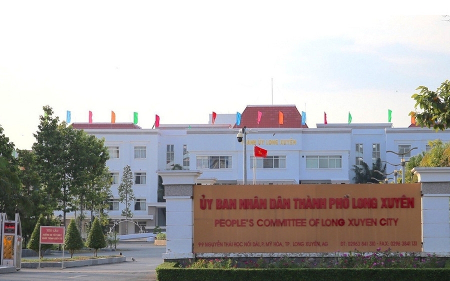 Trụ sở Thành ủy thành phố Long Xuyên