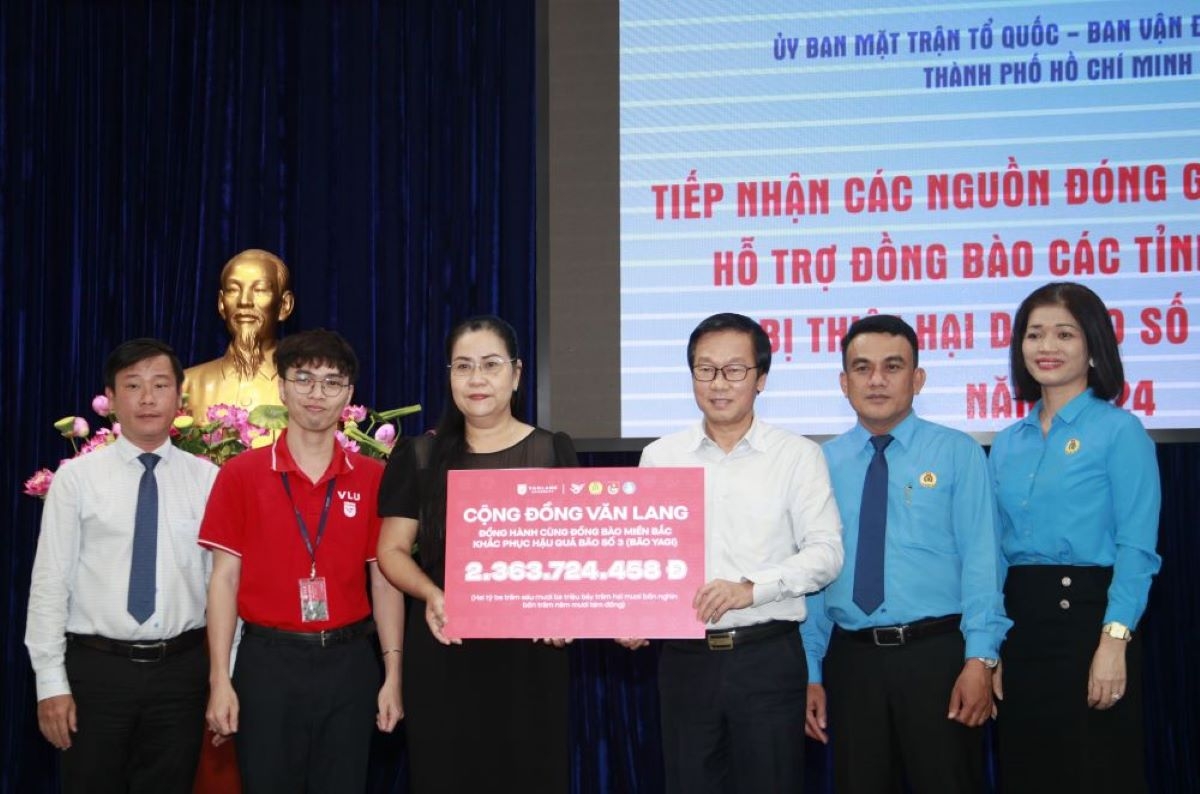 Trường Đại học Văn Lang tham gia ủng hộ đợt 2 với số tiền hơn 2,3 tỷ đồng (ảnh: V.H)
