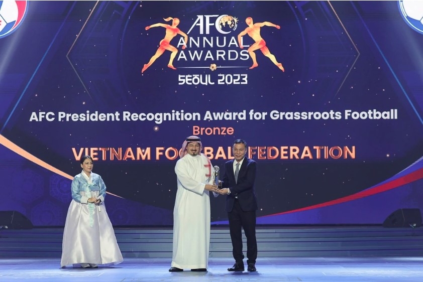 VFF is honoured at AFC Annual Awards (Photo: AFC)