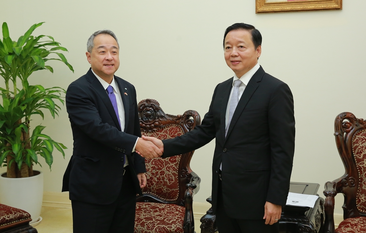 Phó Thủ tướng Trần Hồng Hà tiếp ông Shingo Ueno, Chủ tịch kiêm Tổng Giám đốc tập đoàn Sumitomo (Nhật Bản).