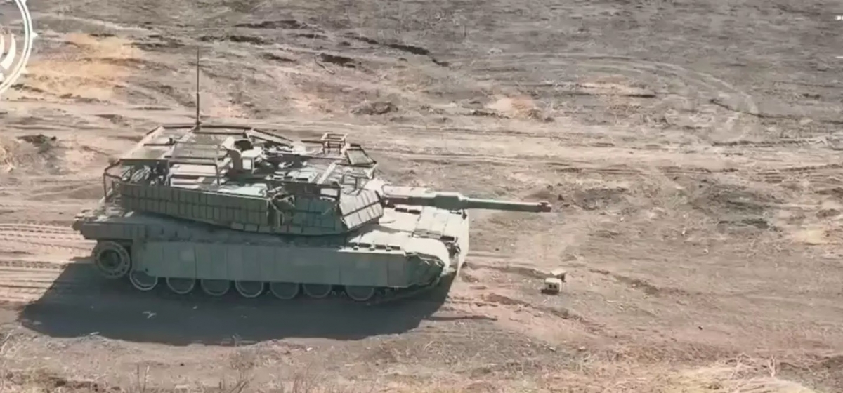 Xe tăng M-1 Abrams của Ukraine được trang bị thêm các lớp giáp. Ảnh: Lữ đoàn Cơ giới 47