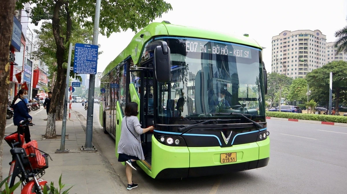 Thẻ miễn phí không thời hạn được áp dụng cho đối tượng là người có công, người khuyết tật và người cao tuổi (ảnh minh họa)